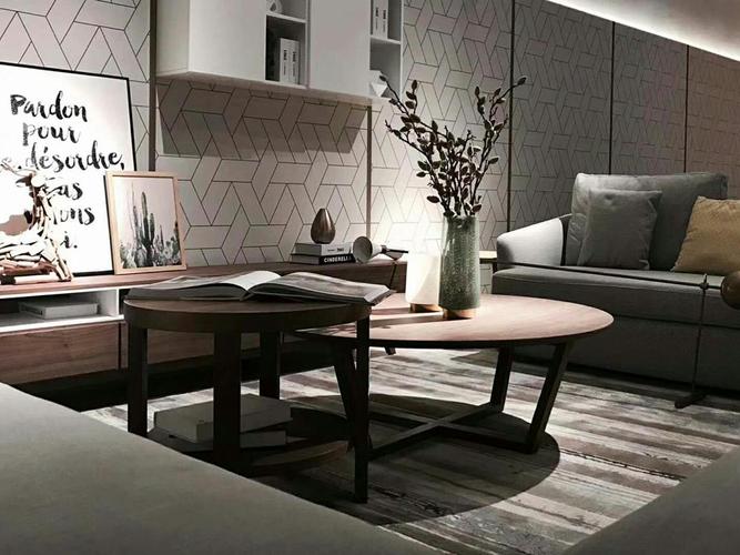 吴秋兵,公司经营范围包括:制造,销售:家具,家居用品;经营和